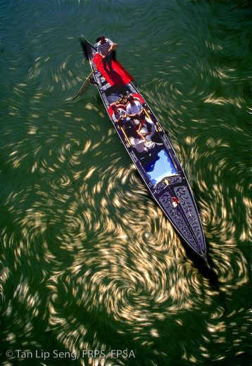 Gondola In Swirl