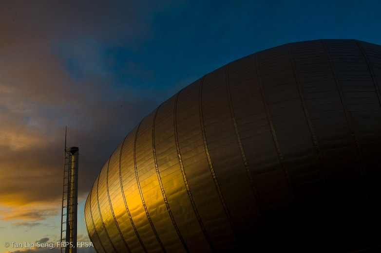 Twilight At Glasgow Science Centre